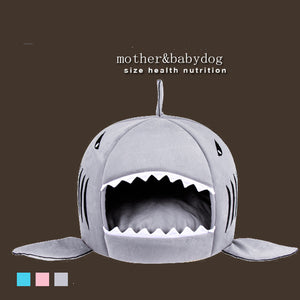 Cozy Shark Dog Bed | Where Comfort Meets Classic Cinema