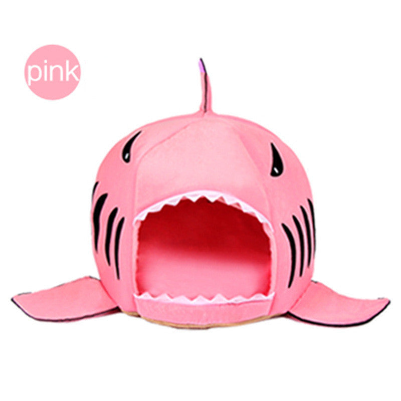Cozy Shark Dog Bed | Where Comfort Meets Classic Cinema