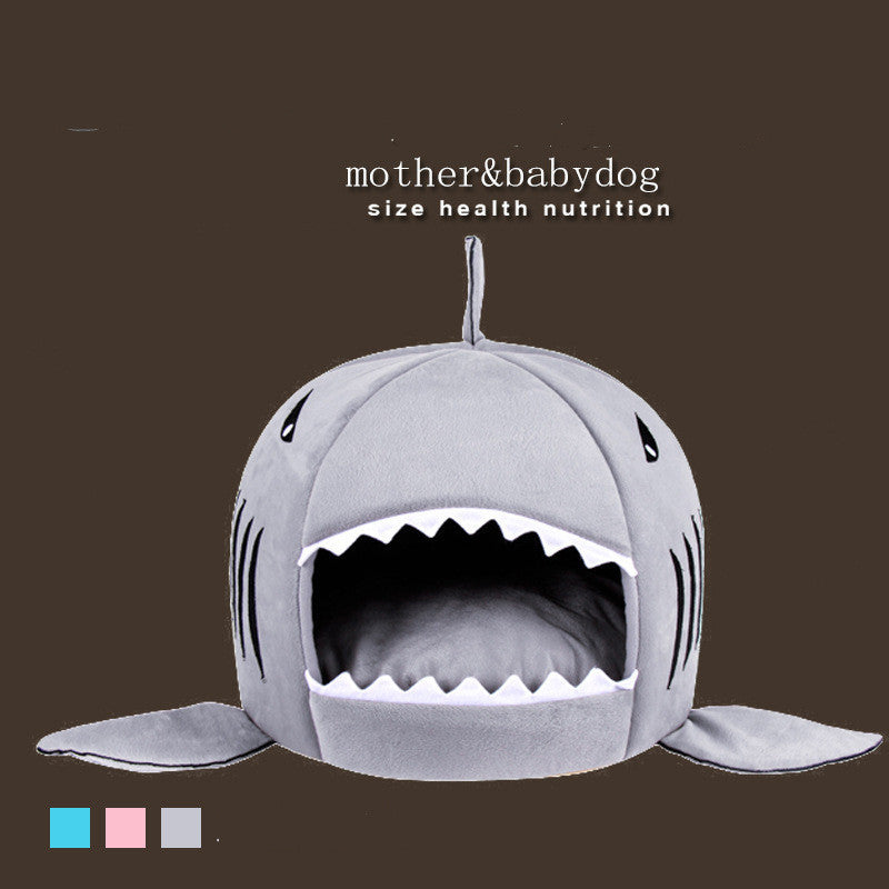 Cozy Shark Dog Bed | Where Comfort Meets Classic Cinema